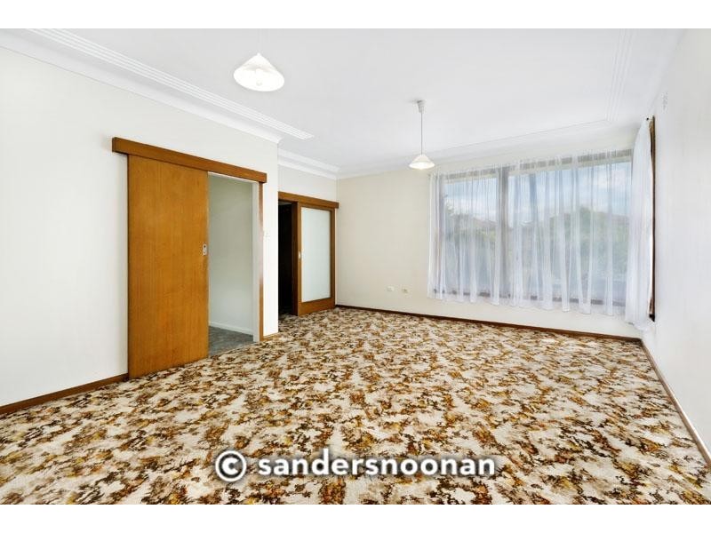 35 Henry Lawson Drive (Cnr Simone Place), Peakhurst NSW 2210