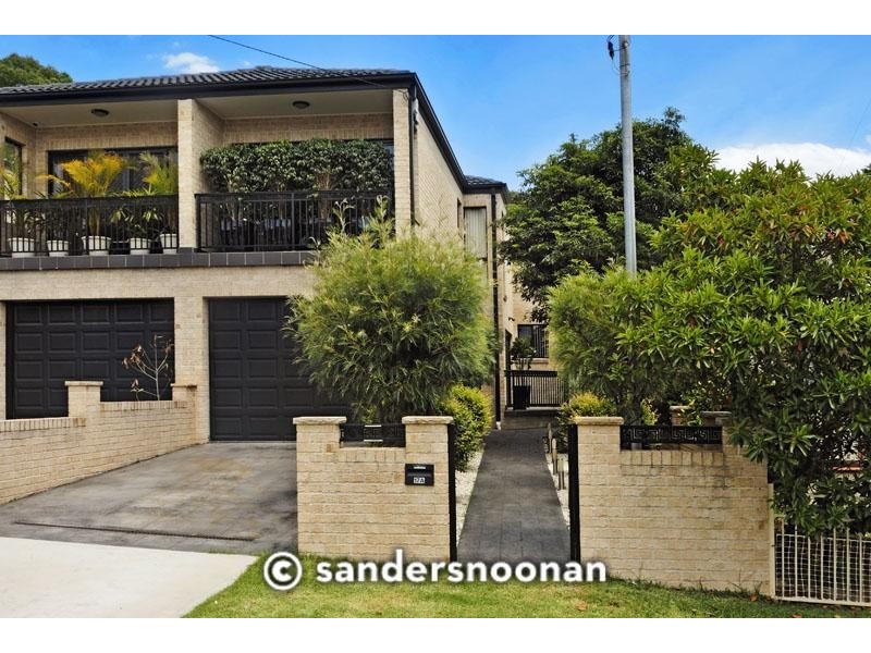 17a Barry Avenue, Mortdale NSW 2223