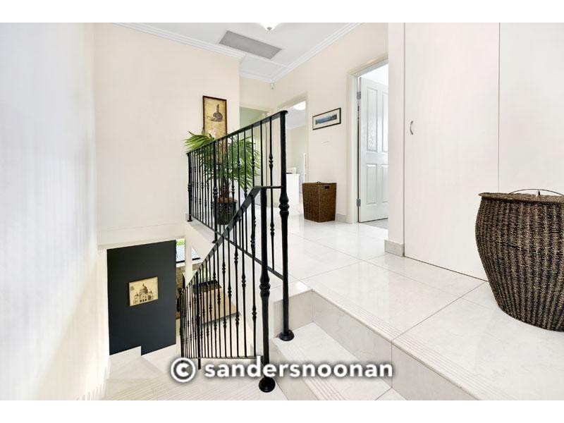 17a Barry Avenue, Mortdale NSW 2223