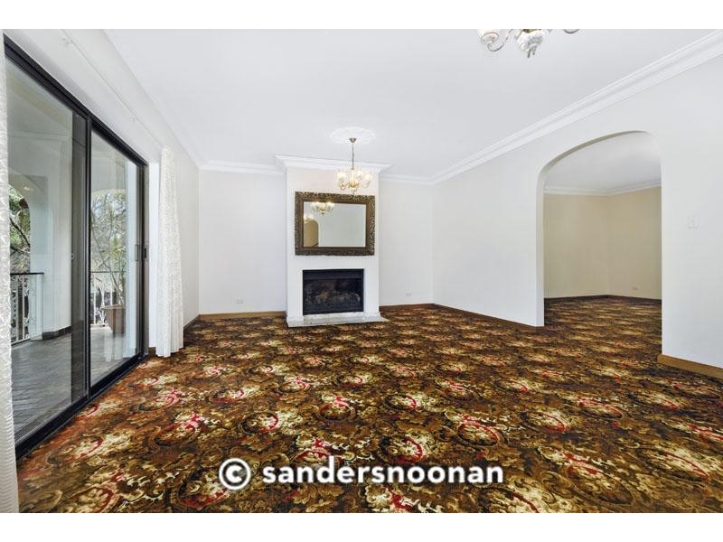 12 Banksia Place, Lugarno NSW 2210