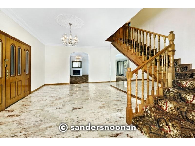 12 Banksia Place, Lugarno NSW 2210