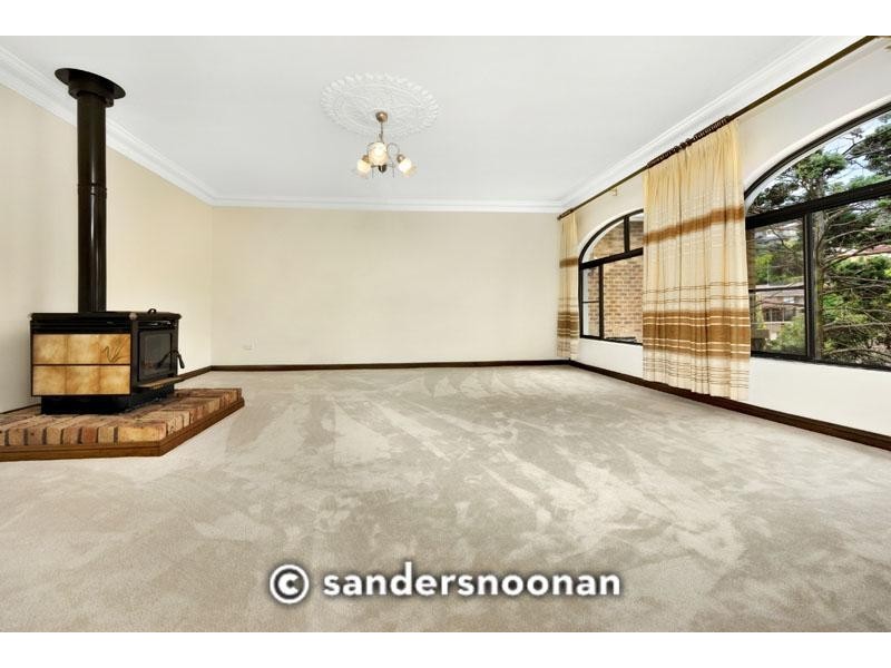 12 Banksia Place, Lugarno NSW 2210