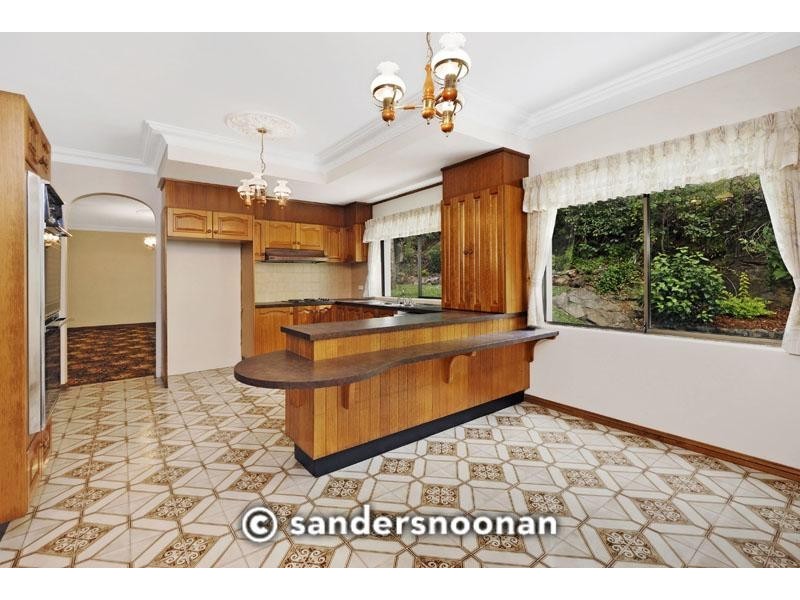 12 Banksia Place, Lugarno NSW 2210