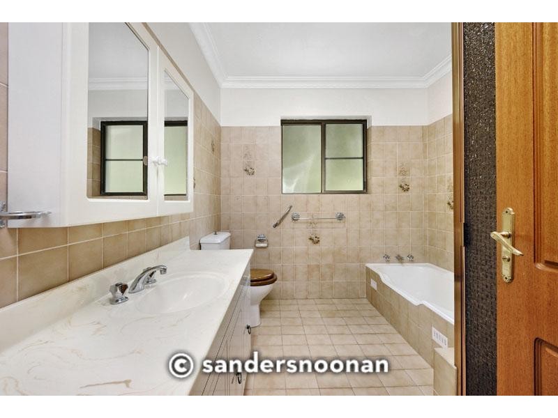 12 Banksia Place, Lugarno NSW 2210