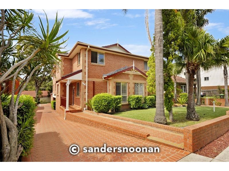 2/31 Graham Road, Narwee NSW 2209