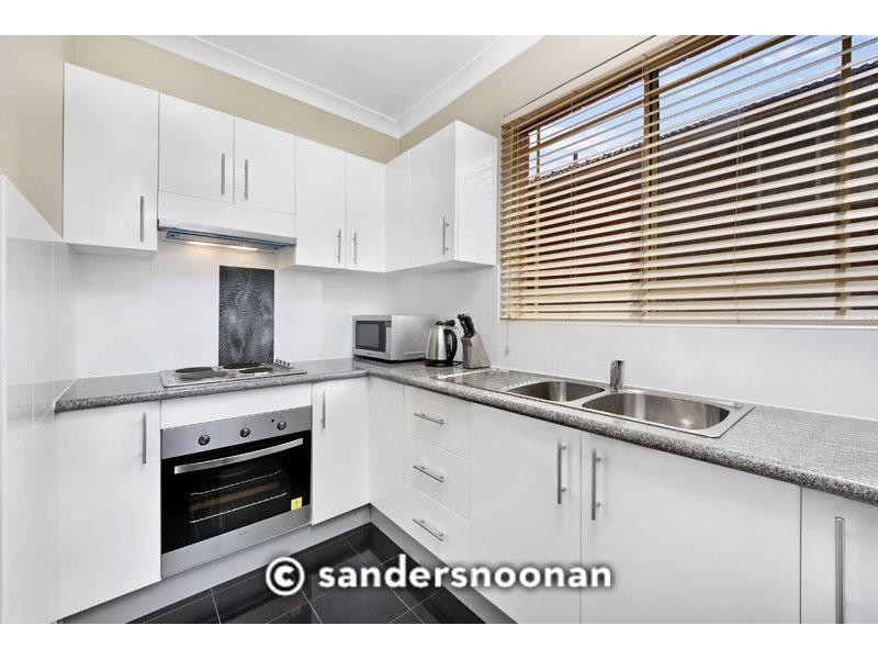 2/31 Graham Road, Narwee NSW 2209