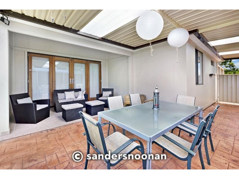 22 Hugh Avenue, Peakhurst NSW 2210