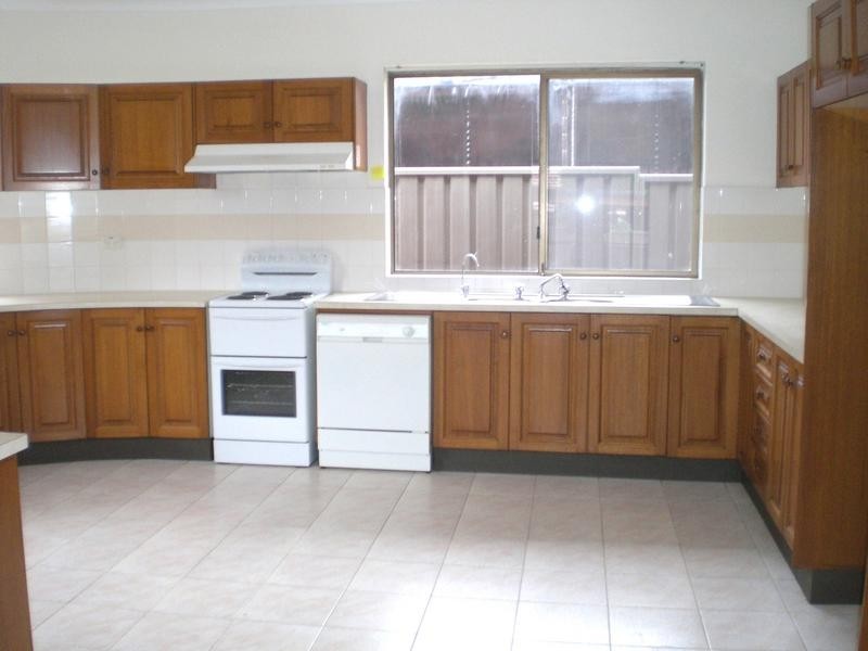 31 Gowlland Parade, Panania NSW 2213