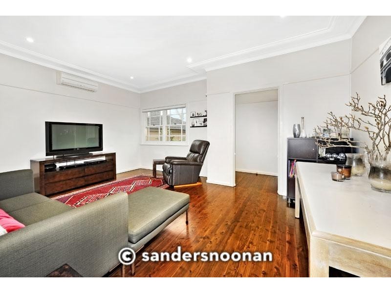 6 Highland Road, Peakhurst NSW 2210