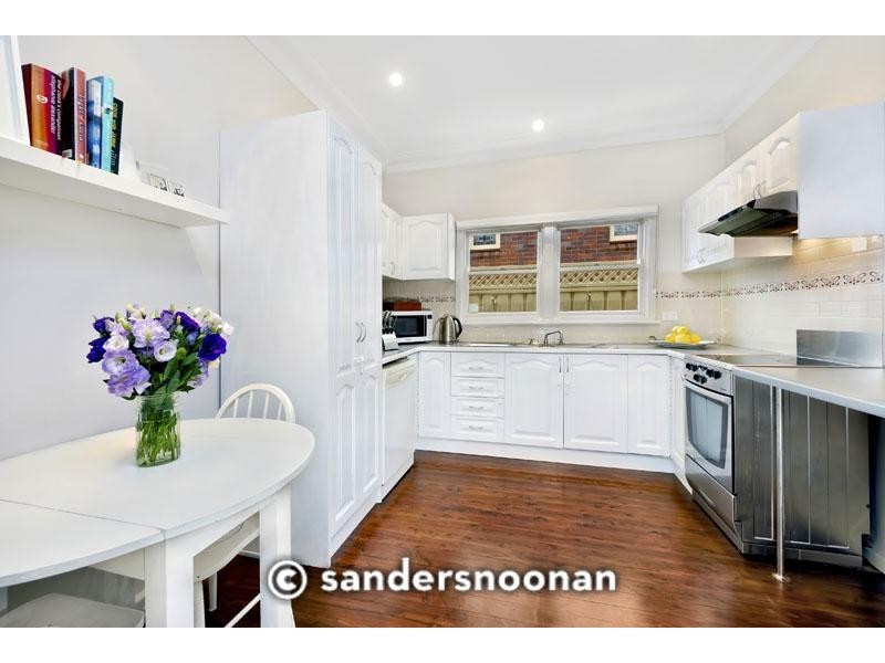 6 Highland Road, Peakhurst NSW 2210