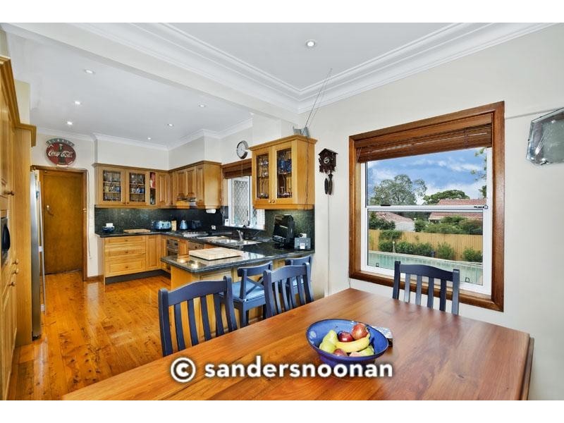 10 Renway Avenue, Lugarno NSW 2210