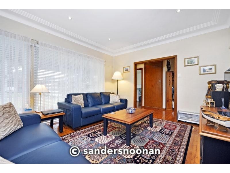 10 Renway Avenue, Lugarno NSW 2210