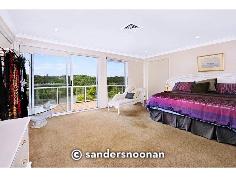 142 Lugarno Parade, Lugarno NSW 2210