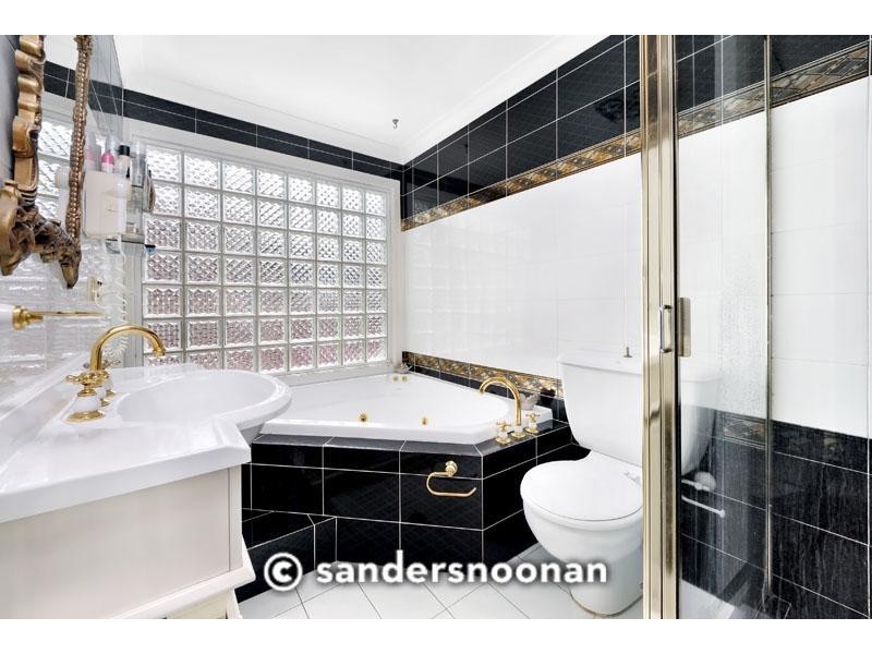 142 Lugarno Parade, Lugarno NSW 2210