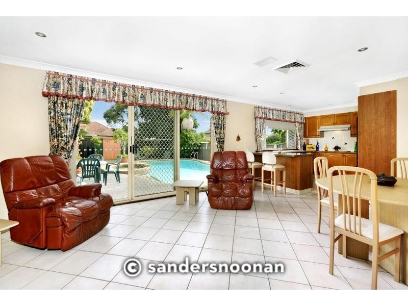 26 Greenlands Avenue, Peakhurst NSW 2210
