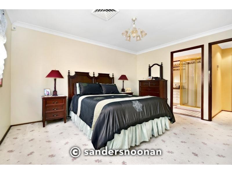 26 Greenlands Avenue, Peakhurst NSW 2210