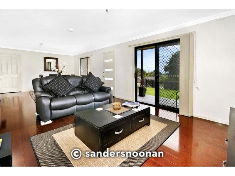 27 Jacques Avenue, Peakhurst NSW 2210