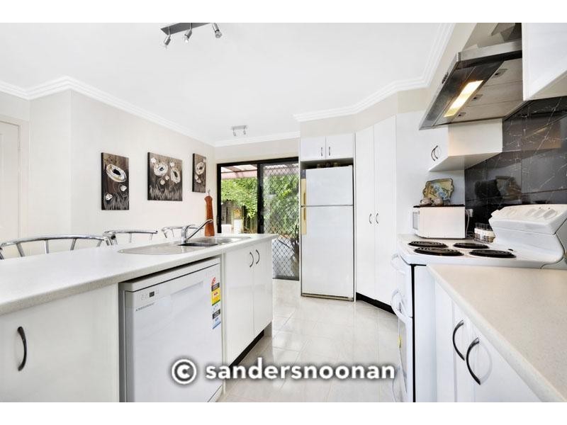 27 Jacques Avenue, Peakhurst NSW 2210