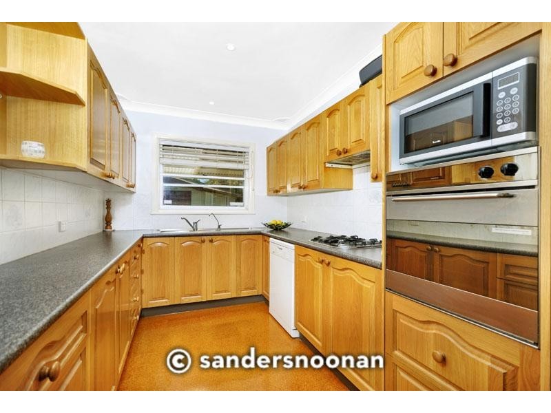 1 Linden Crescent, Lugarno NSW 2210