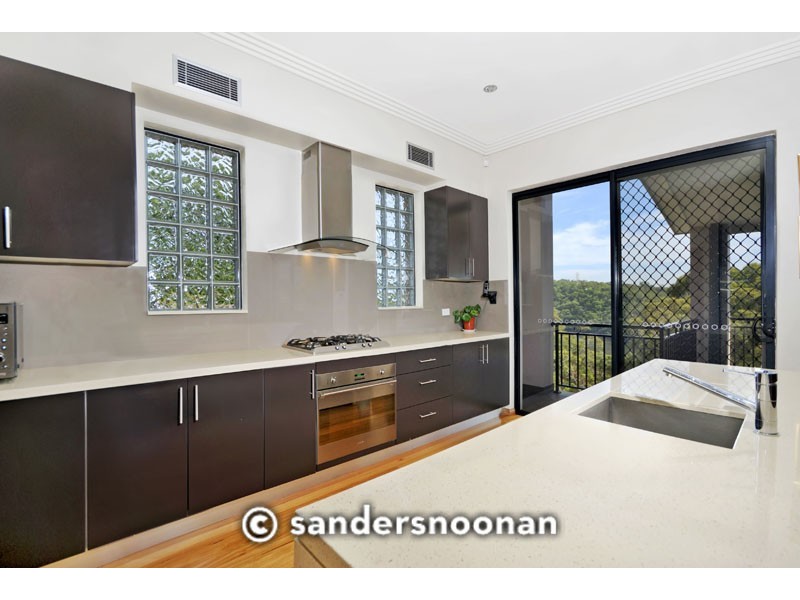 8 Riverside Drive, Lugarno NSW 2210