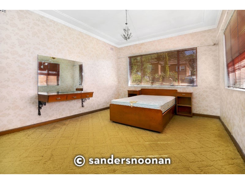 8 Cronin Avenue, Penshurst NSW 2222