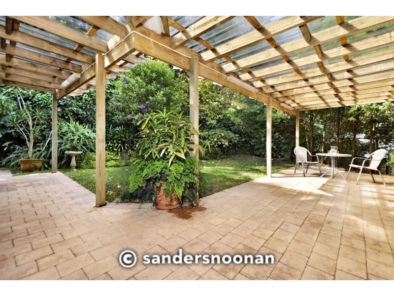 11 Banksia Place, Lugarno NSW 2210