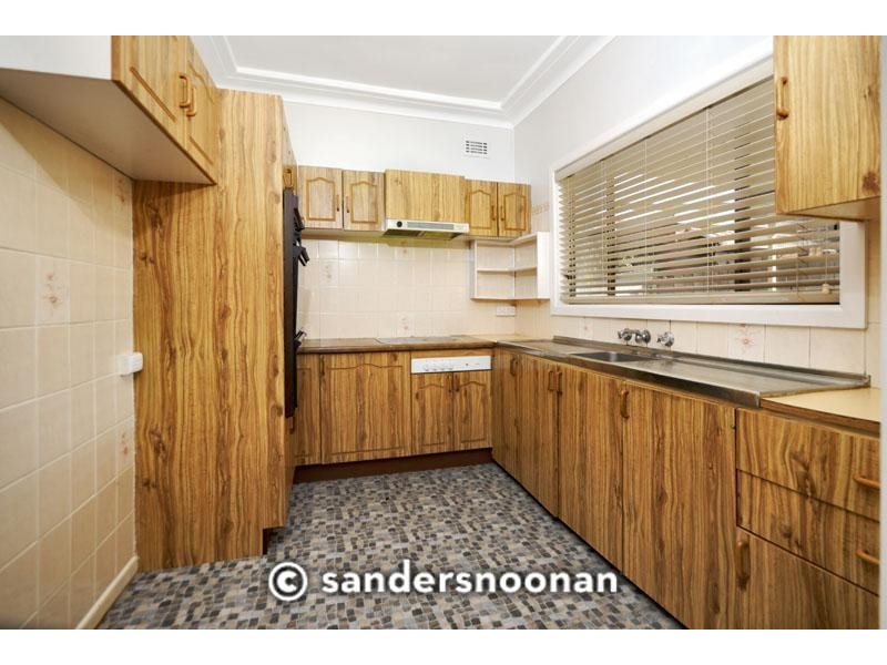 32 Barwon Road, Mortdale NSW 2223