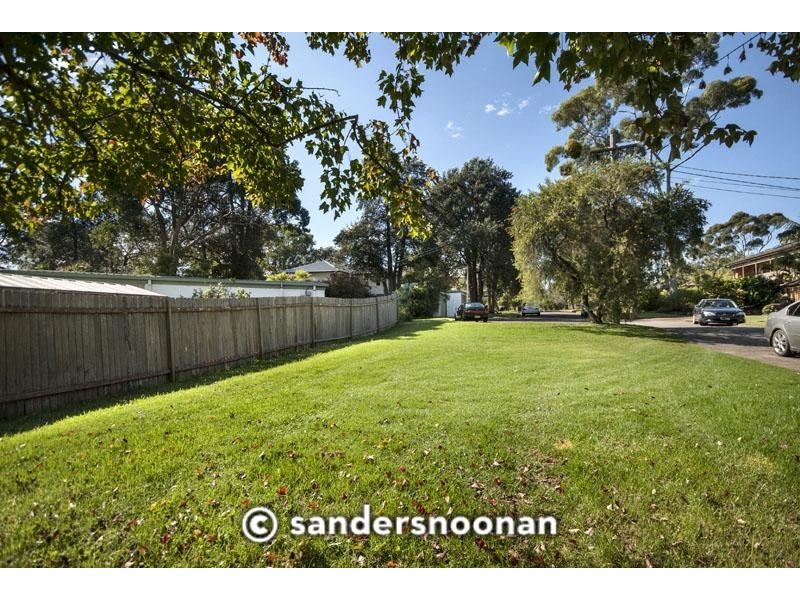 26 Caledonia Crescent, Peakhurst NSW 2210