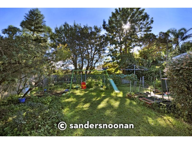 28 Anderson Road, Mortdale NSW 2223