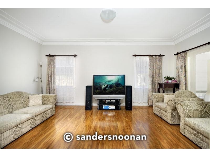 24 Clarence Street, Macquarie Fields NSW 2564