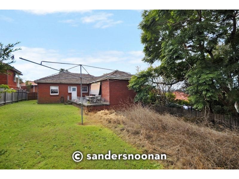 10 Koorabel Street, Lugarno NSW 2210