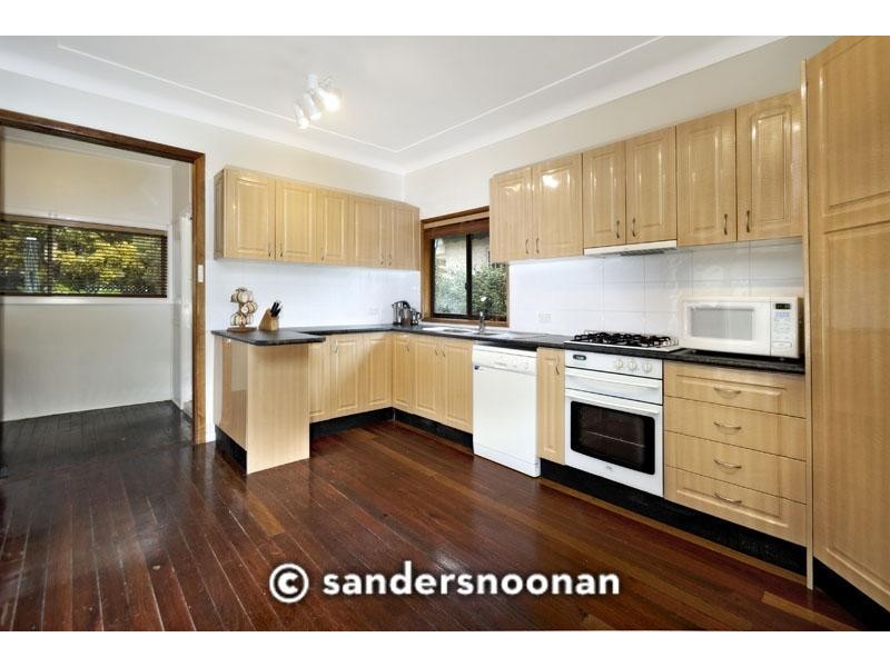 10 Lupin Avenue, Riverwood NSW 2210