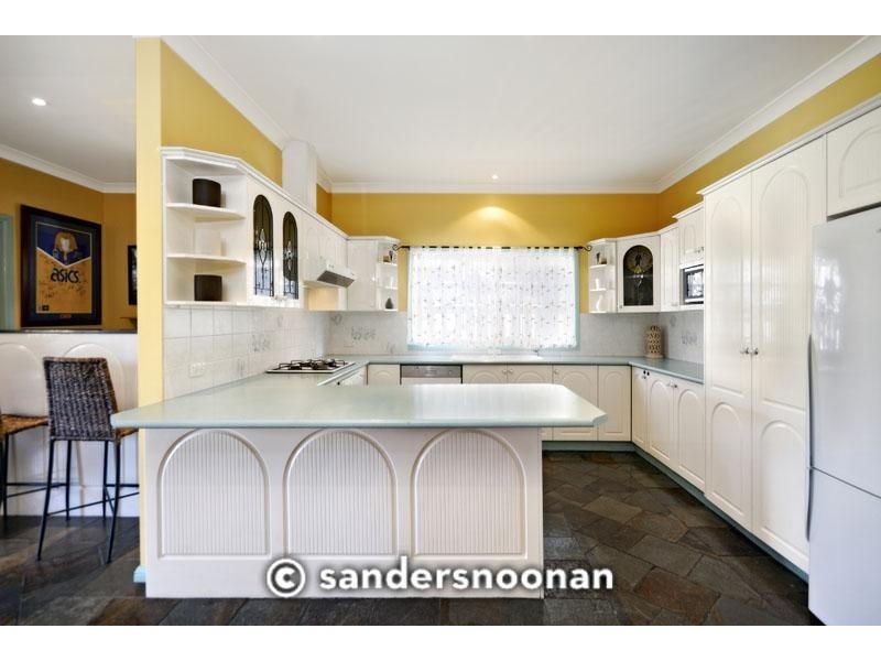 11 Prospect Road, Peakhurst NSW 2210