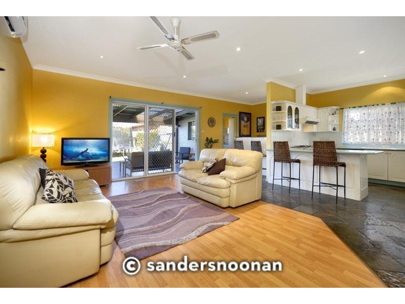 11 Prospect Road, Peakhurst NSW 2210