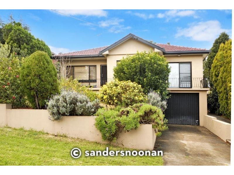 15 Forshaw Avenue, Peakhurst NSW 2210