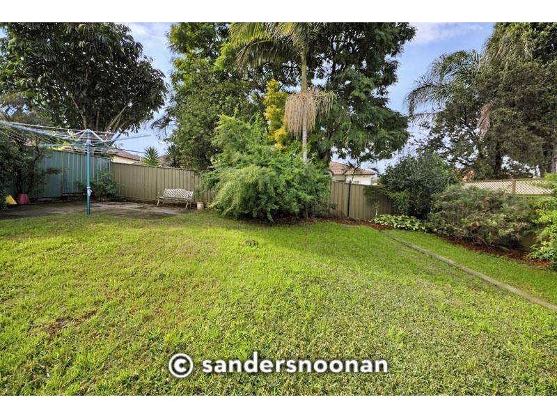 15 Forshaw Avenue, Peakhurst NSW 2210