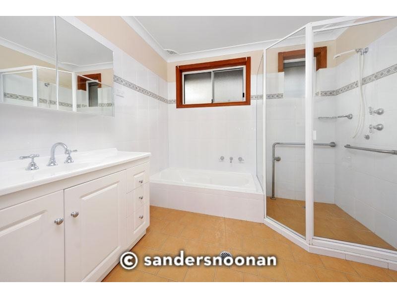 5 Hammond Place, Narwee NSW 2209