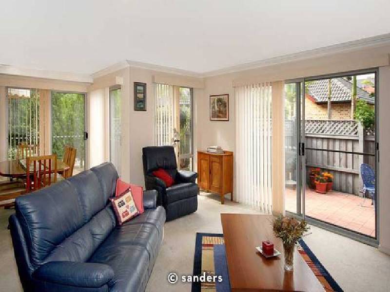 Johnstone St (South), Peakhurst NSW 2210