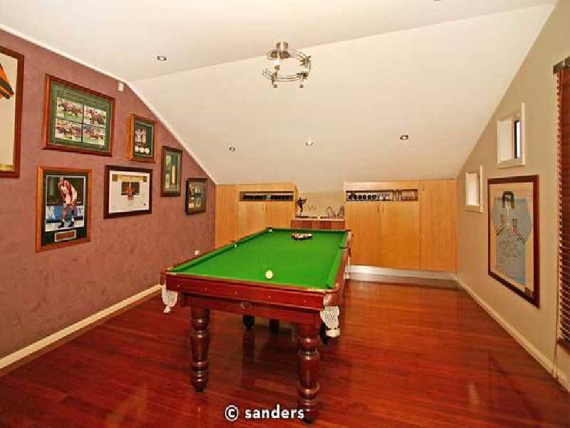 10 Illinga Place, Lugarno NSW 2210