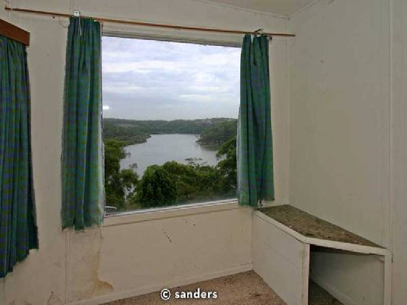 8 Riverside Drive, Lugarno NSW 2210