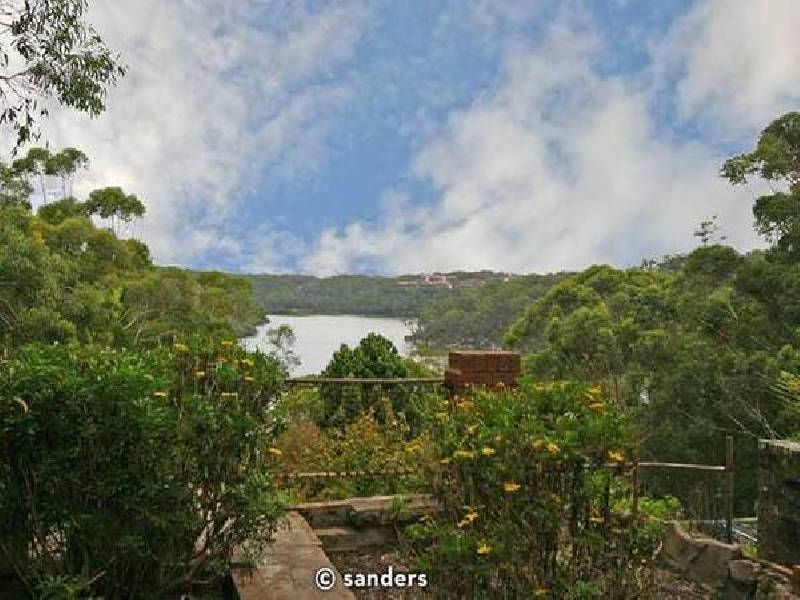 8 Riverside Drive, Lugarno NSW 2210
