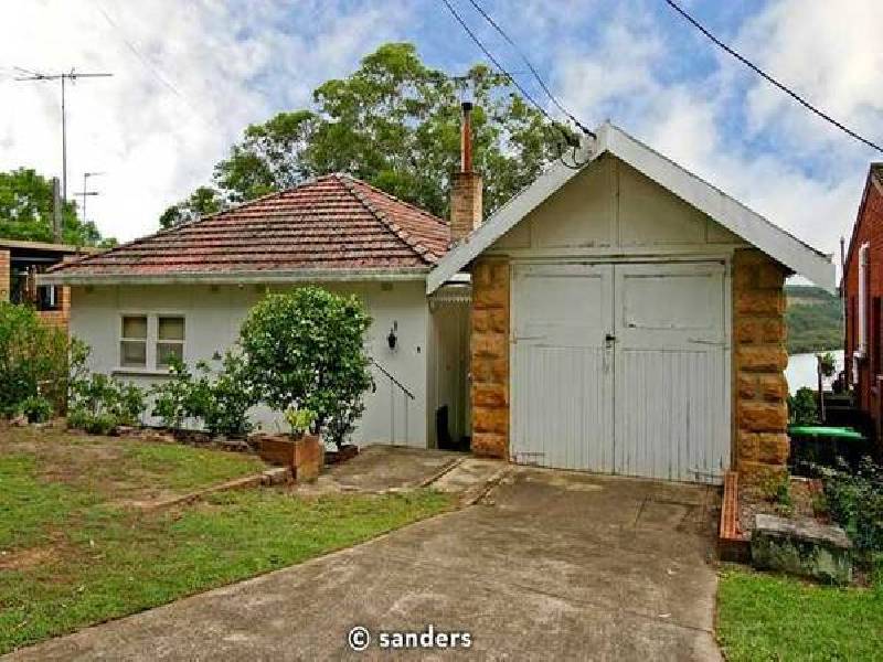 8 Riverside Drive, Lugarno NSW 2210