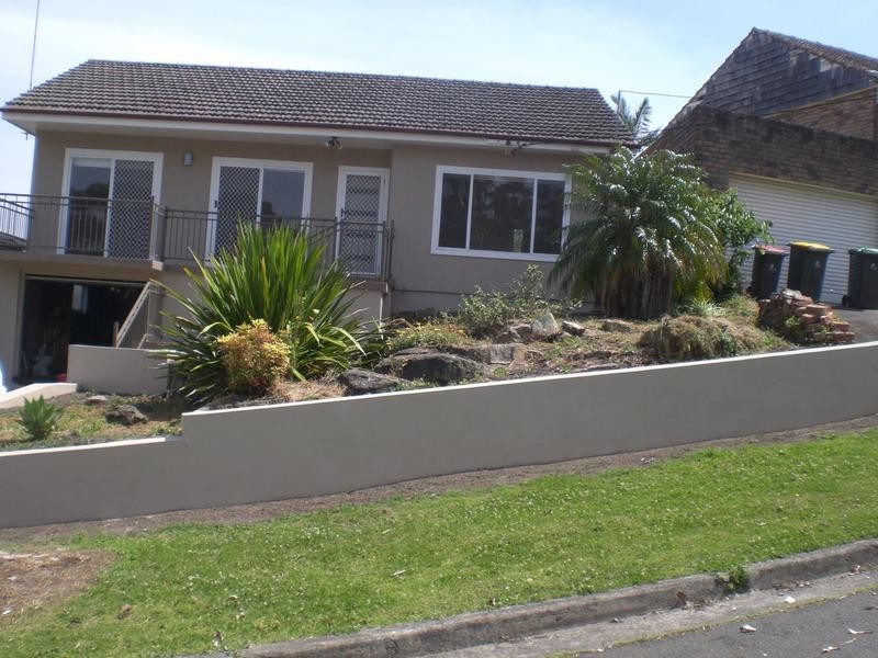 6 Linden Crescent, Lugarno NSW 2210