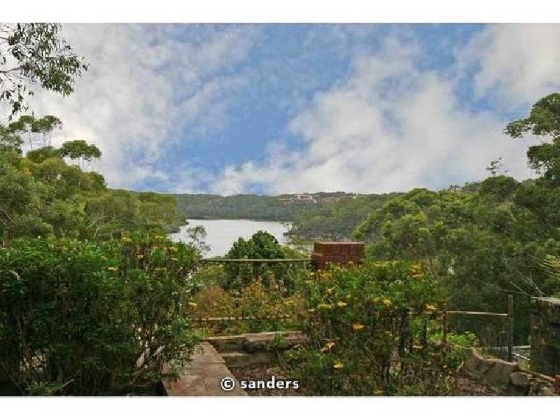 8 Riverside Drive, Lugarno NSW 2210