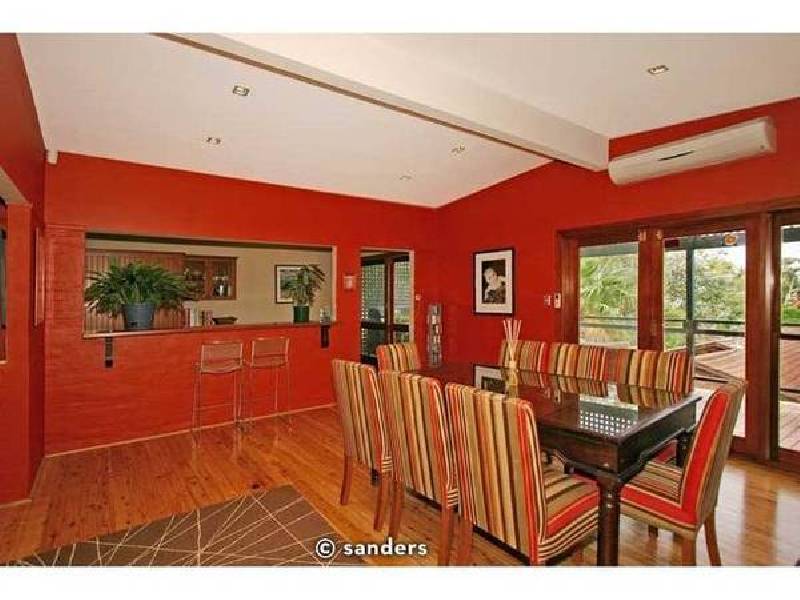 Elm Street, Lugarno NSW 2210