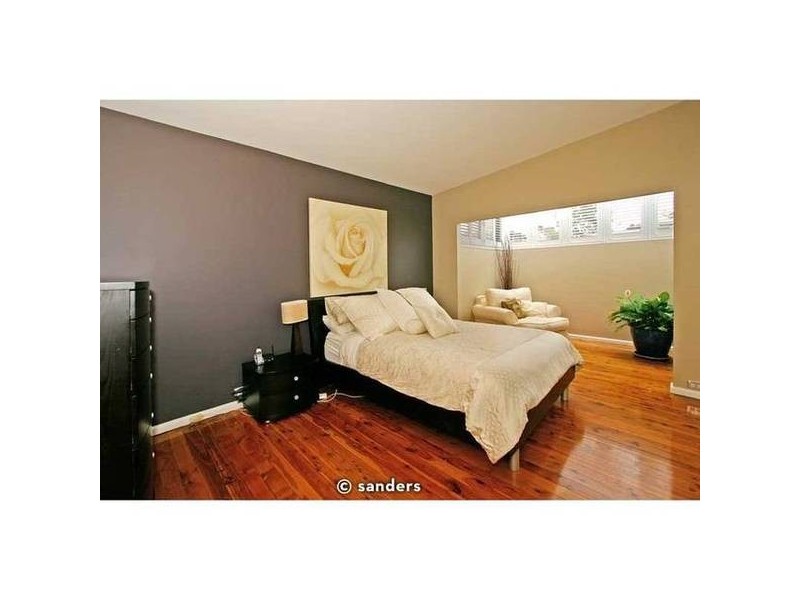 Elm Street, Lugarno NSW 2210