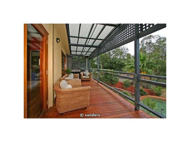 Elm Street, Lugarno NSW 2210