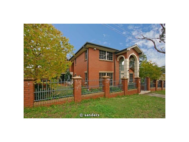 14 Oatley Parade (cnr Larool Ave), Oatley NSW 2223