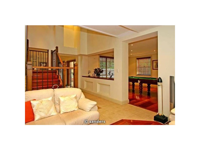 14 Oatley Parade (cnr Larool Ave), Oatley NSW 2223