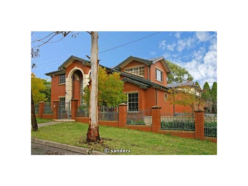 14 Oatley Parade (cnr Larool Ave), Oatley NSW 2223